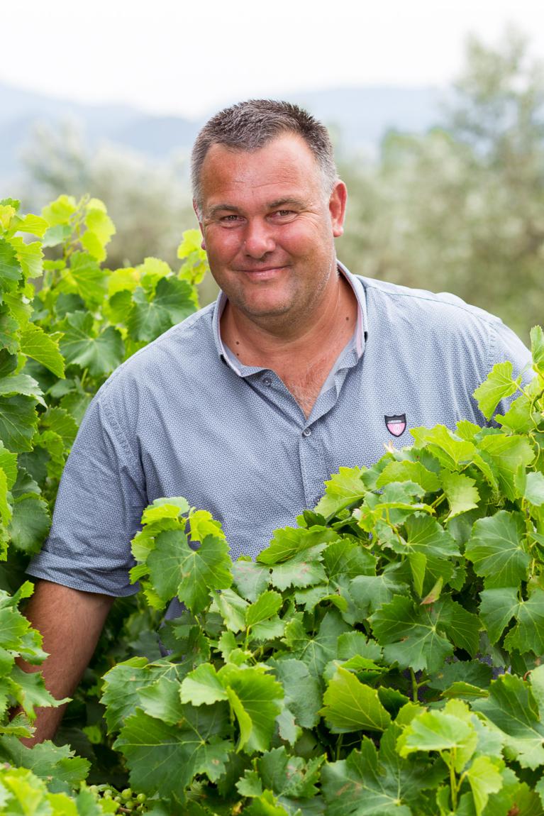 Le Caveau Stéphanois ∣ C’est l’Histoire de 3 Mecs. Des cuvées issues de ...
